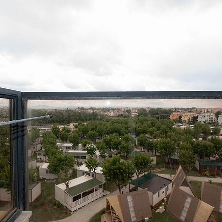 Hotel Crown ริมินี ภายนอก รูปภาพ