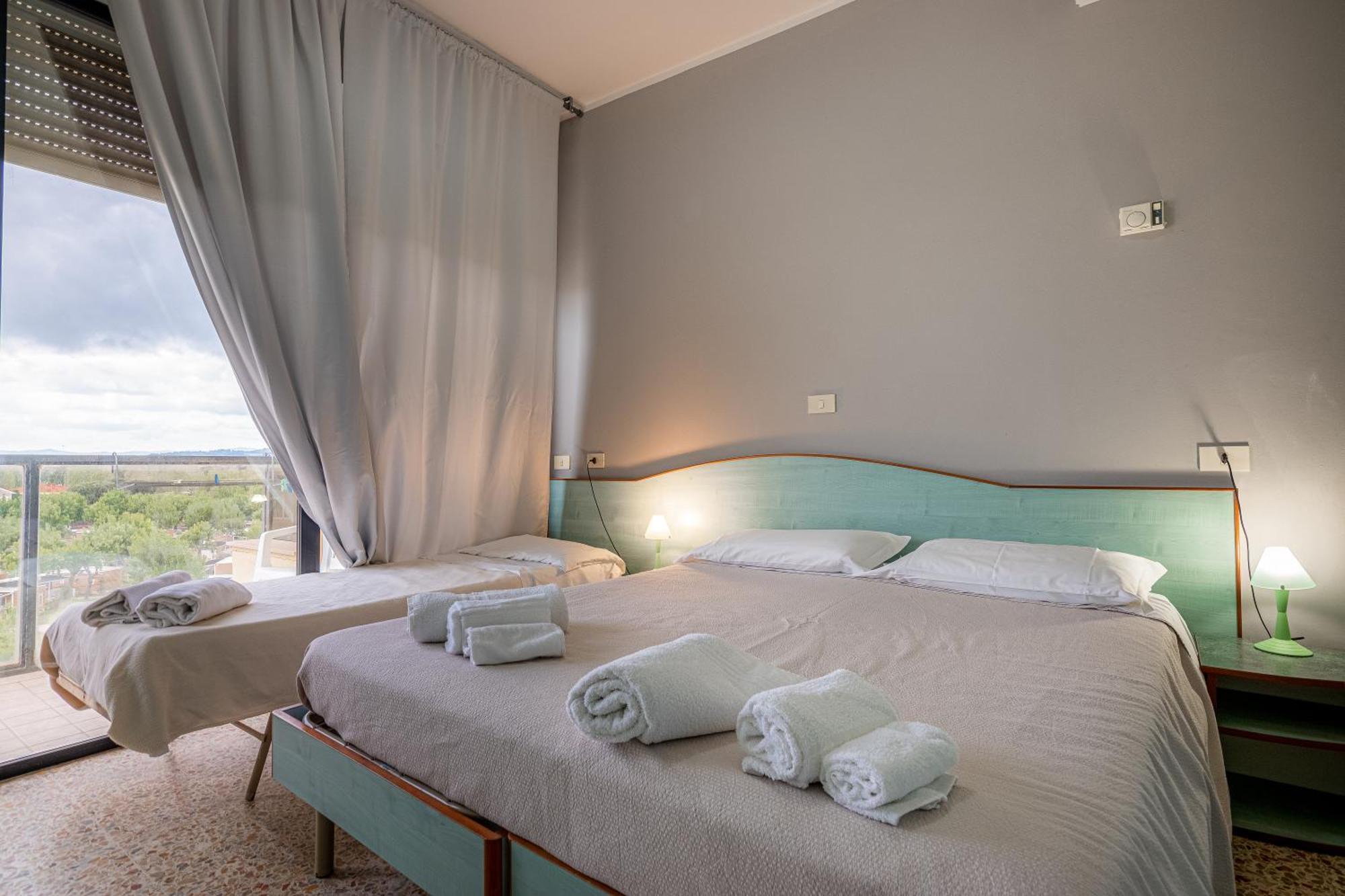 Hotel Crown ริมินี ภายนอก รูปภาพ